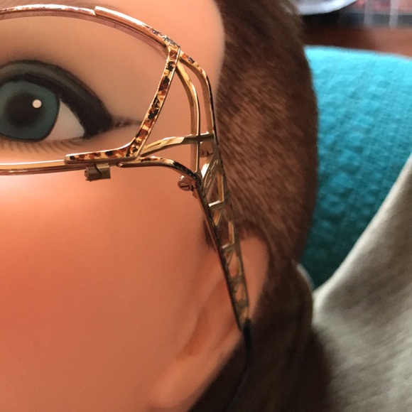 Vintage Cazal in gold with bronzy spattering. Very flattering and elegant. Deco! - Picture 3 of 8